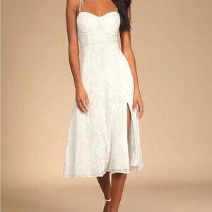 Medium white dress